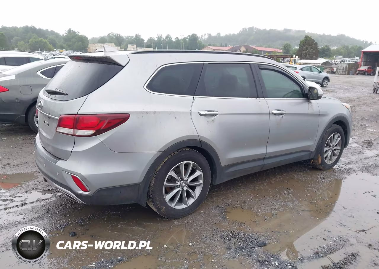 2017 Hyundai Santa Fe Se VIN:KM8SM4HF4HU226037 - 4
