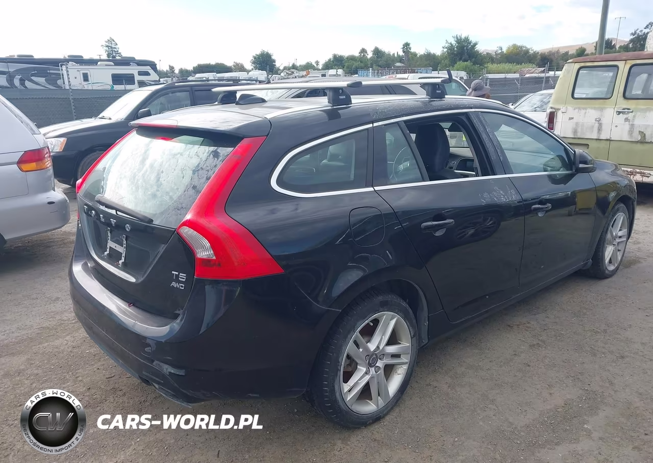 2015 Volvo V60 T5 Premier VIN:YV1612SB9F1201376 - 4