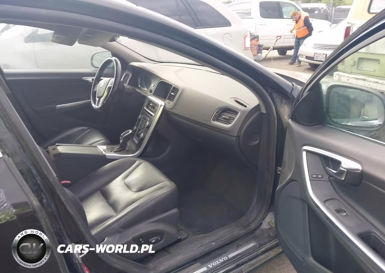 2015 Volvo V60 T5 Premier VIN:YV1612SB9F1201376 - 5