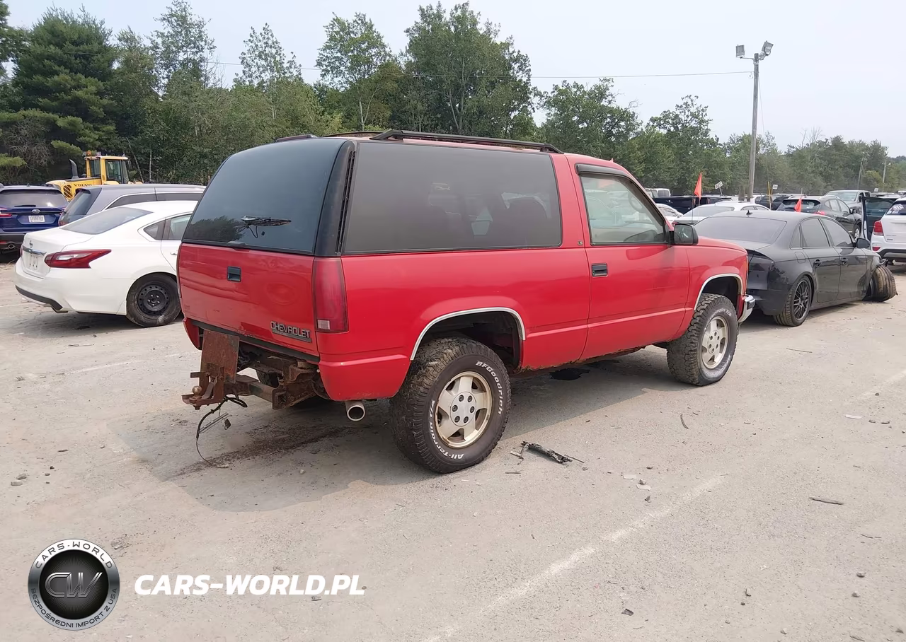 1995 Chevrolet Tahoe K1500 VIN:3GNEK18K8SG103040 - 4