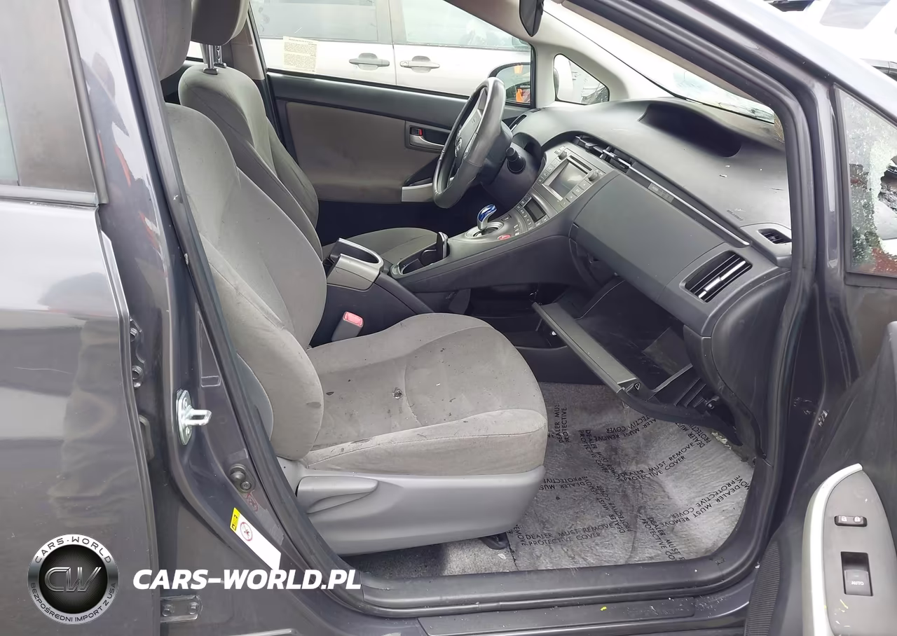 2013 Toyota Prius Three VIN:JTDKN3DU0D5660959 - 5