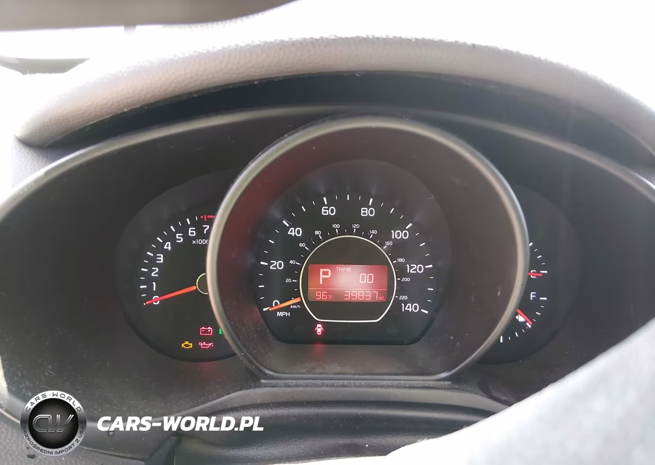 2016 Kia Soul + VIN:KNDJP3A5XG7258460 - 7