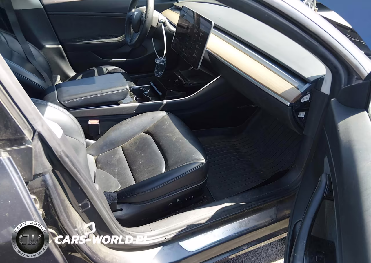 2020 Tesla Model 3 Standard Range Plus Rear-Wheel Drive-Standard Range Rear-Wheel Drive VIN:5YJ3E1EAXLF633830 - 5
