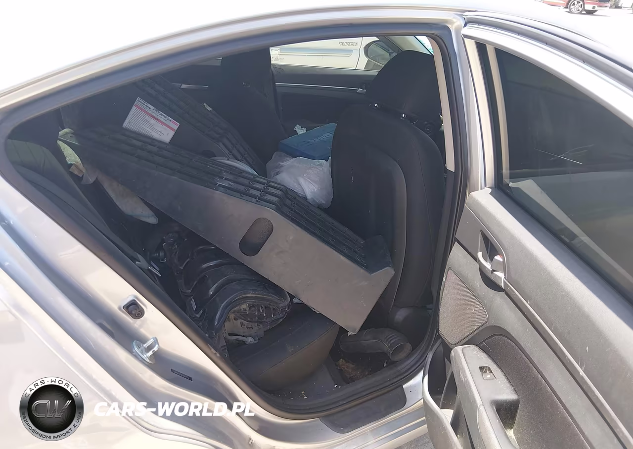 2020 Hyundai Elantra Sel VIN:5NPD84LFXLH587526 - 8
