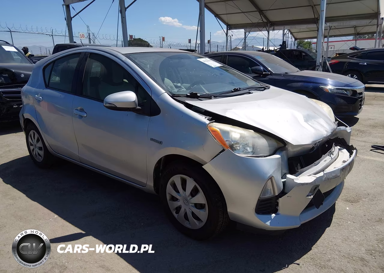 2013 Toyota Prius C One