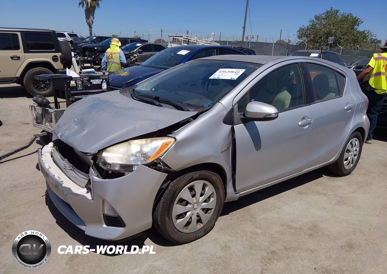 2013 Toyota Prius C One VIN:JTDKDTB36D1546954 - 2