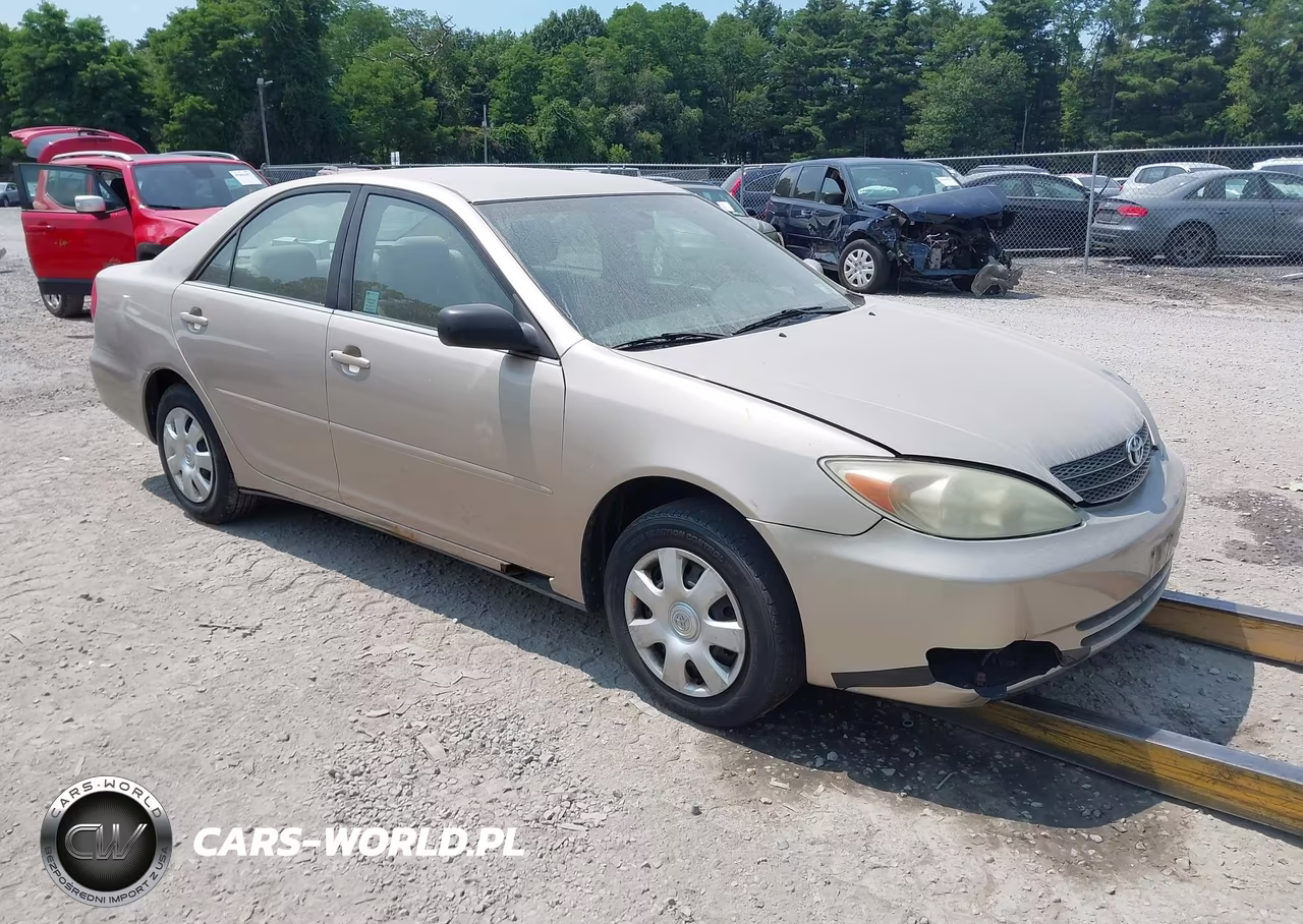 2004 Toyota Camry Le