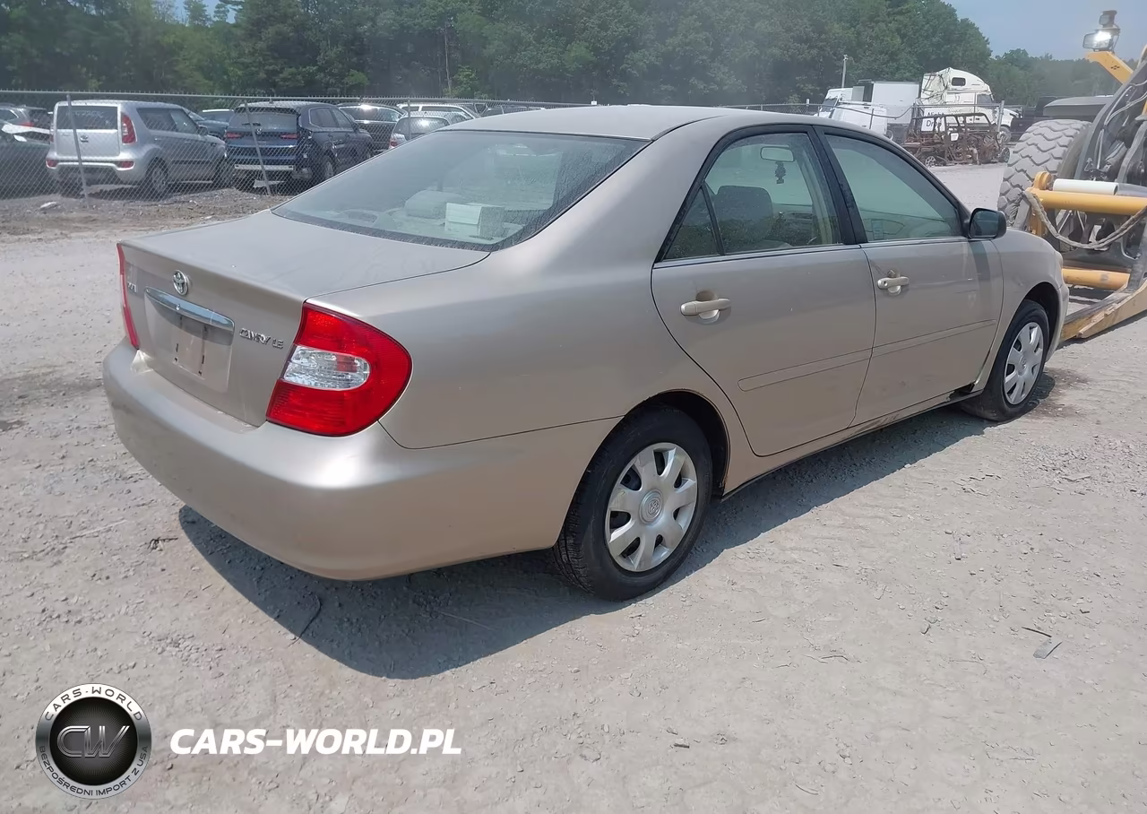 2004 Toyota Camry Le VIN:4T1BE32K64U813461 - 4