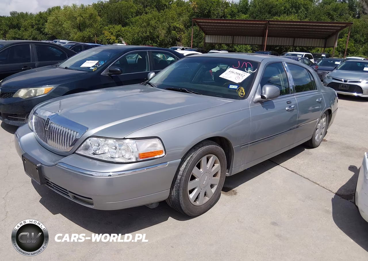 2006 Lincoln Town Car Signature Limited VIN:1LNHM82V06Y628452 - 2