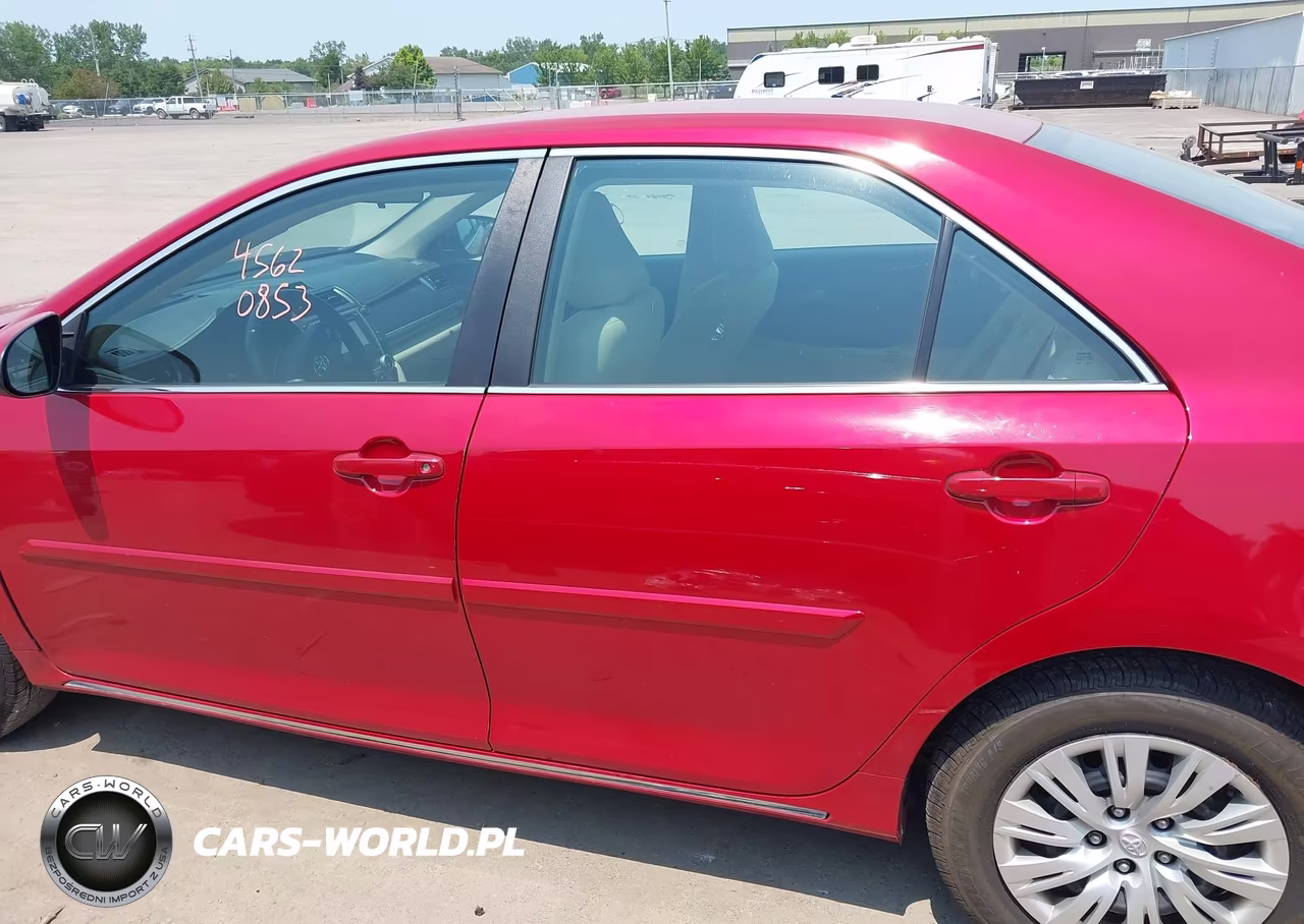 2013 Toyota Camry Le VIN:4T1BF1FK9DU693148 - 15