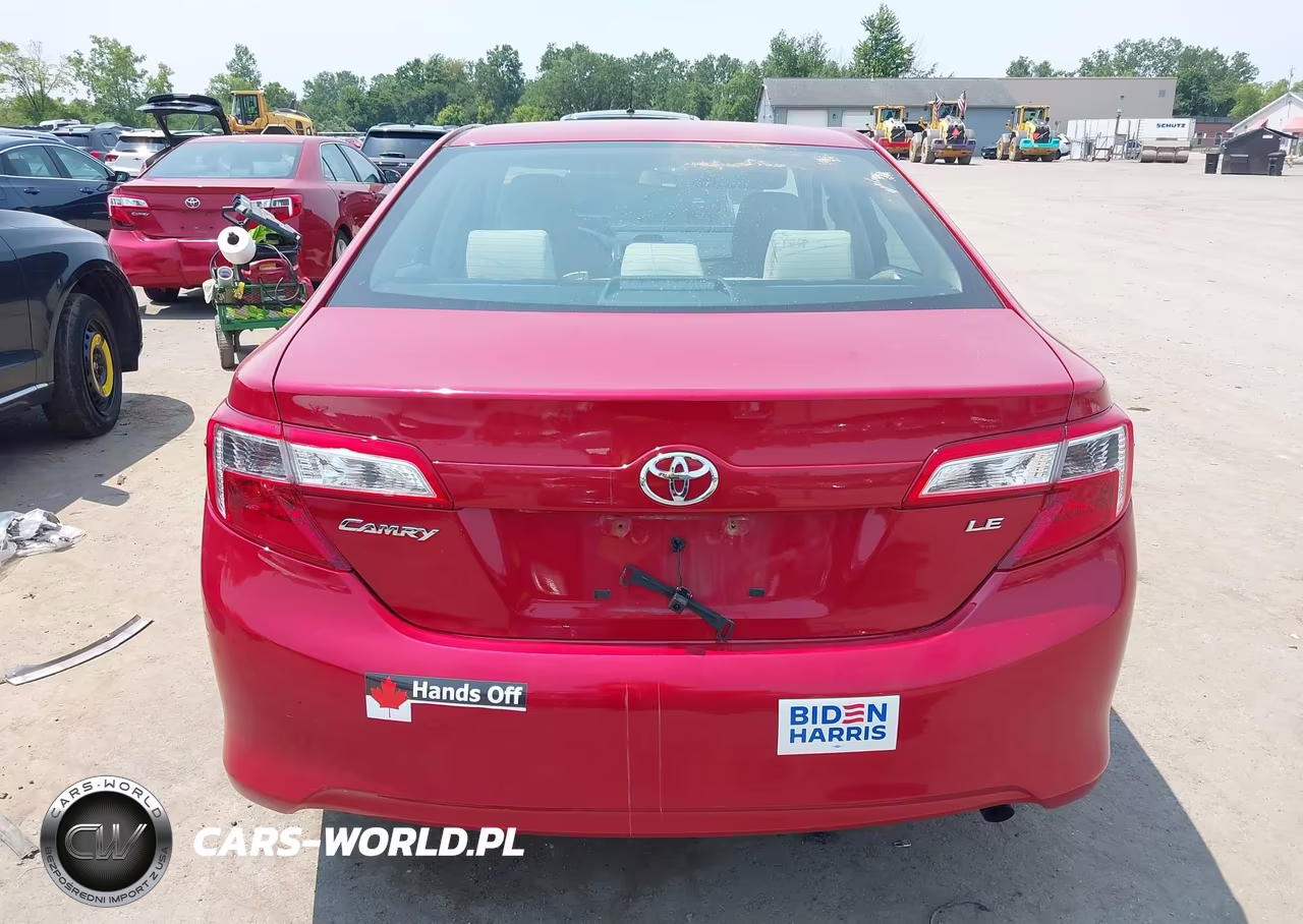 2013 Toyota Camry Le VIN:4T1BF1FK9DU693148 - 17