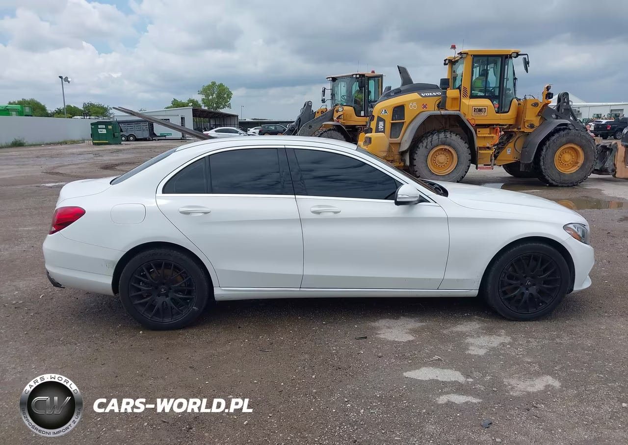 2015 Mercedes-Benz C 300 4Matic VIN:55SWF4KB9FU016608 - 14
