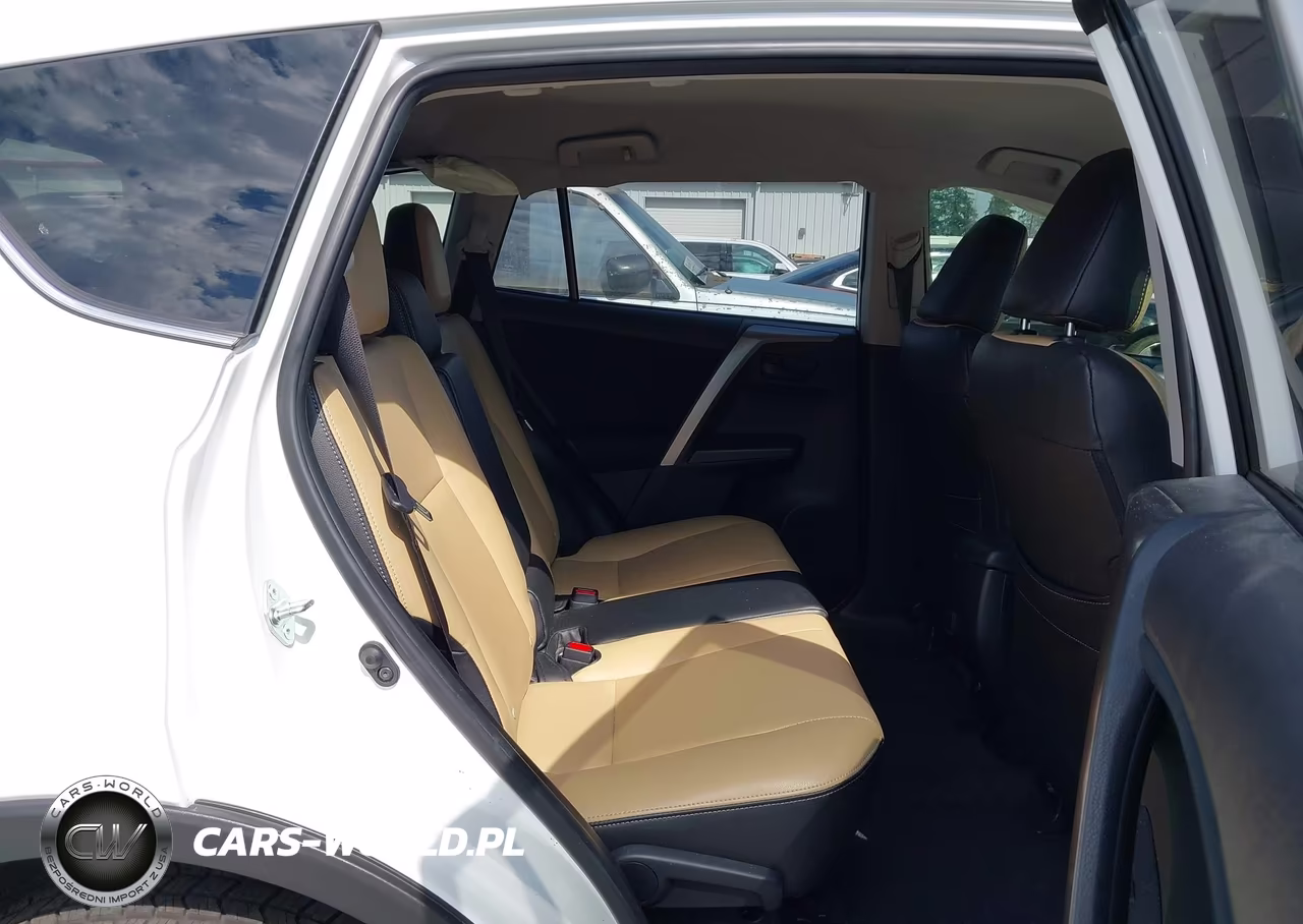 2018 Toyota Rav4 Le VIN:JTMZFREV4JJ203340 - 19