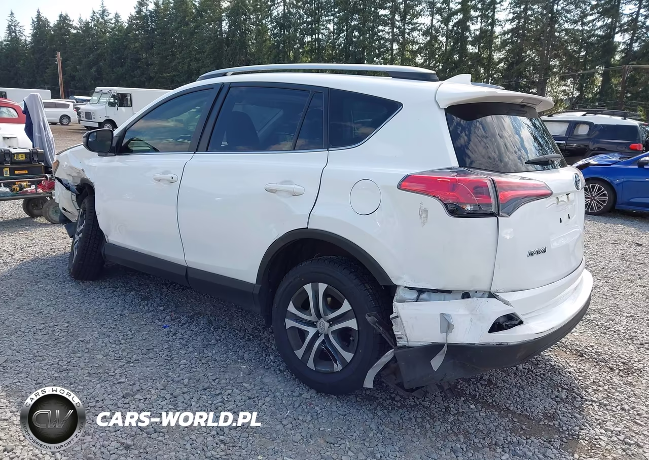 2018 Toyota Rav4 Le VIN:JTMZFREV4JJ203340 - 3
