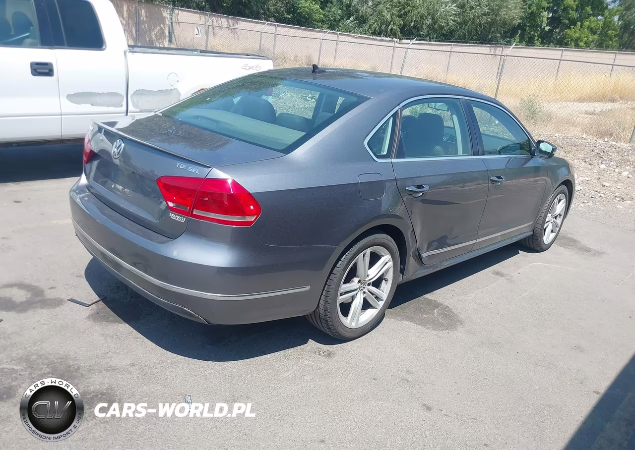 2013 Volkswagen Passat 2.0L Tdi Sel Premium VIN:1VWCN7A30DC138879 - 4