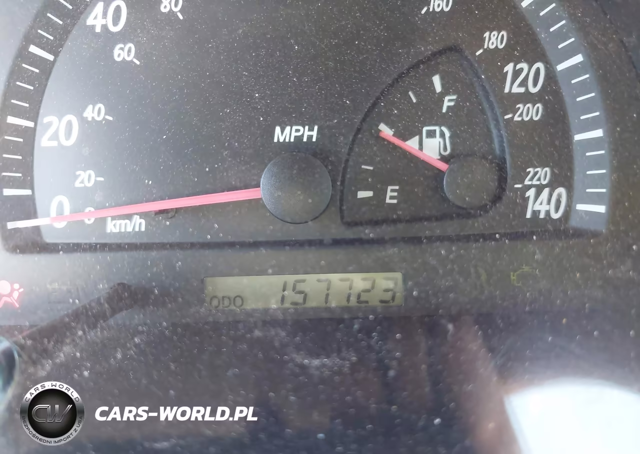 2002 Toyota Camry Le VIN:JTDBE30K020125774 - 16