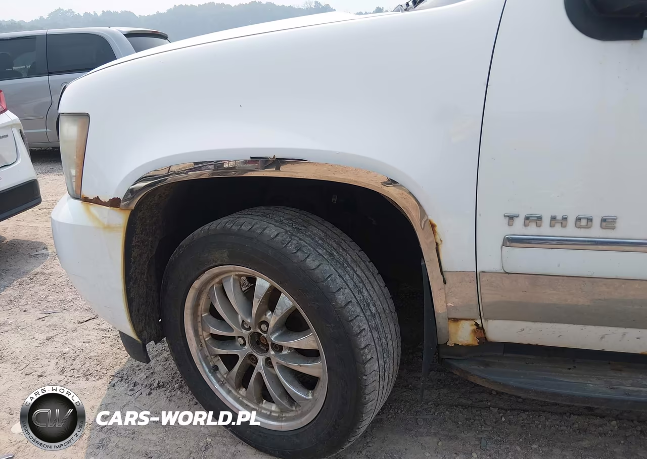 2011 Chevrolet Tahoe Ltz VIN:1GNSKCE05BR262289 - 18