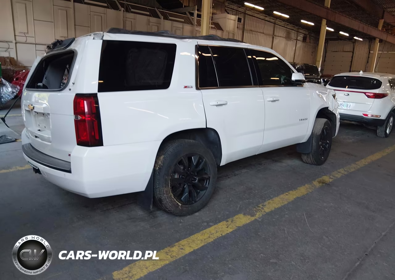 2017 Chevrolet Tahoe Lt VIN:1GNSKBKC9HR163167 - 4