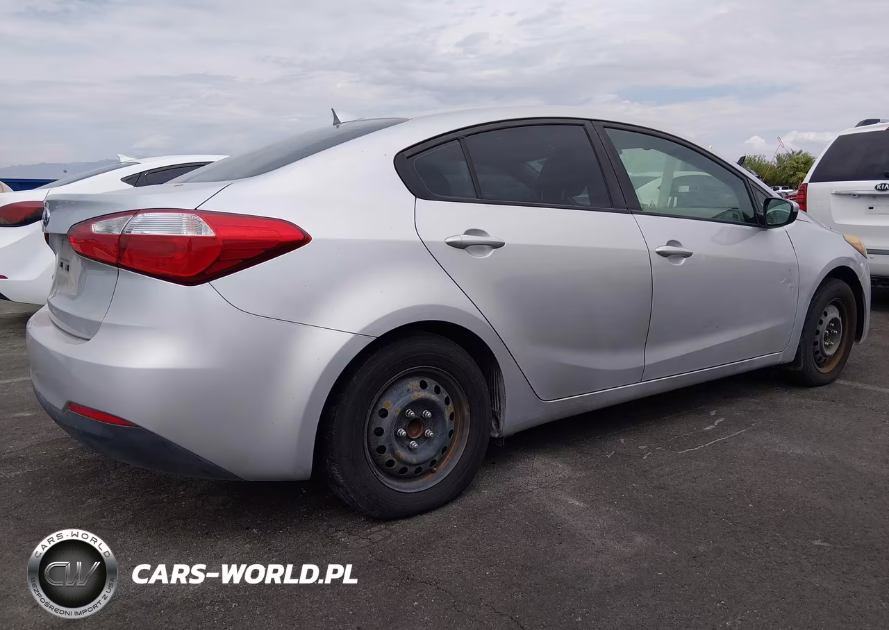 2016 Kia Forte Lx VIN:KNAFK4A63G5555243 - 4