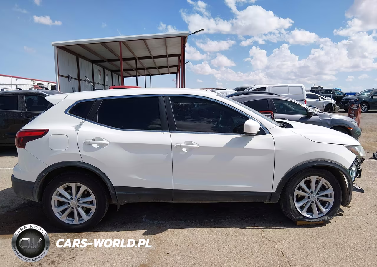 2018 Nissan Rogue Sport S VIN:JN1BJ1CP9JW183713 - 14