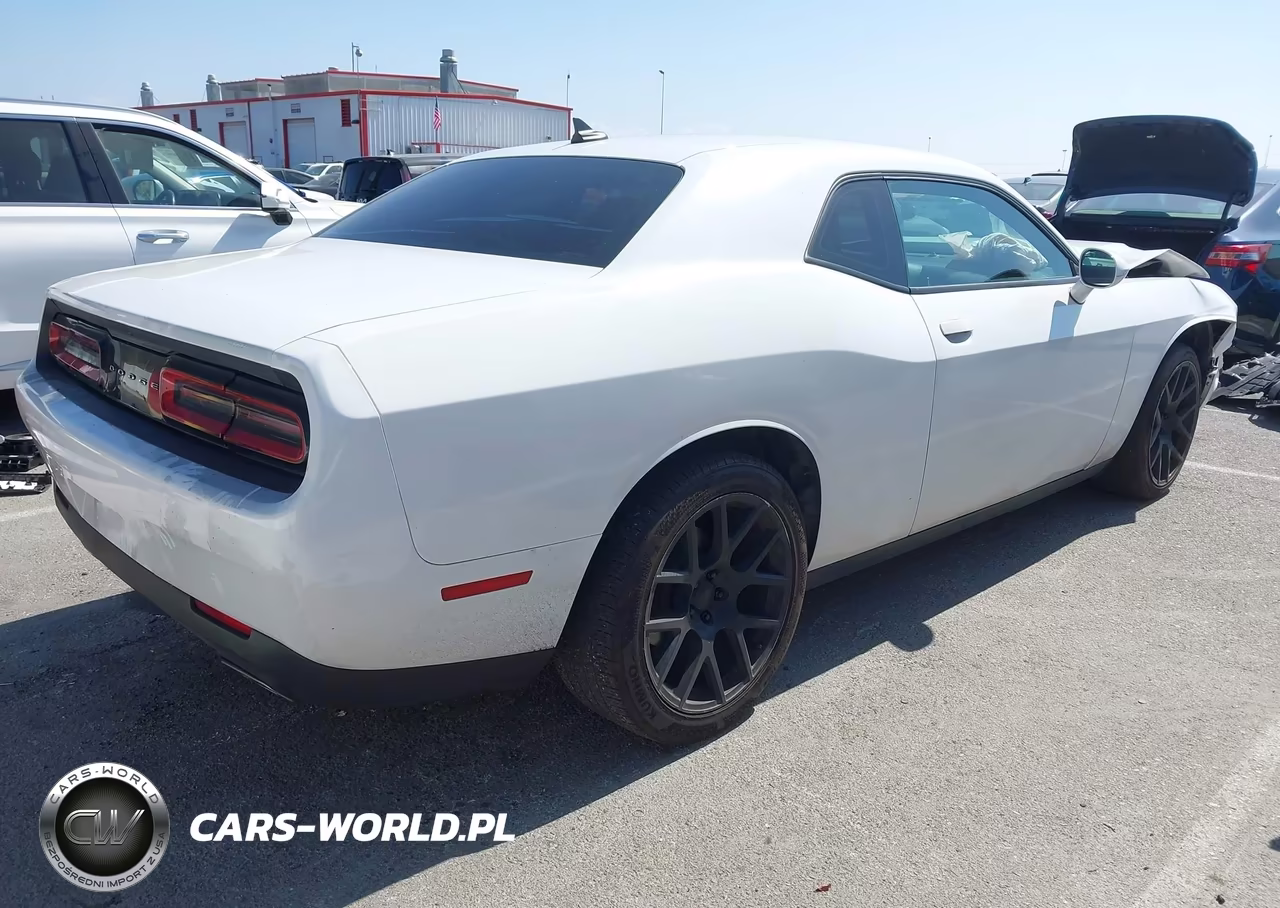 2016 Dodge Challenger Sxt VIN:2C3CDZAG7GH354027 - 4