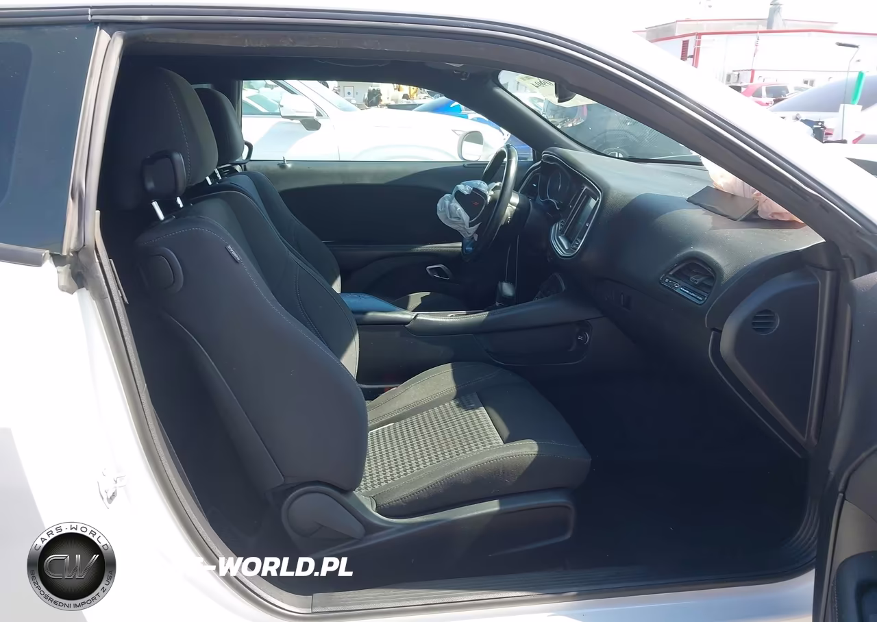 2016 Dodge Challenger Sxt VIN:2C3CDZAG7GH354027 - 5