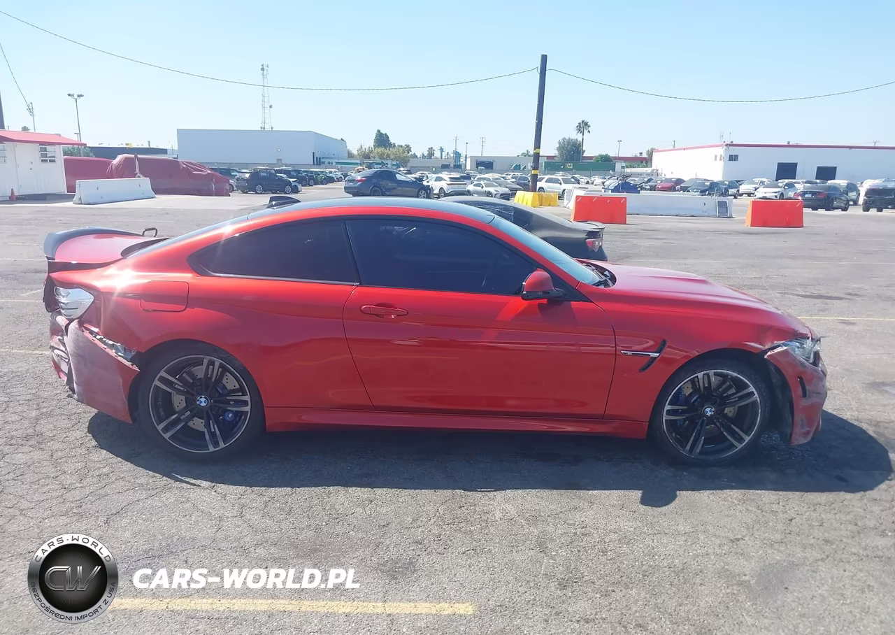 2015 BMW M4 VIN:WBS3R9C58FK330960 - 13