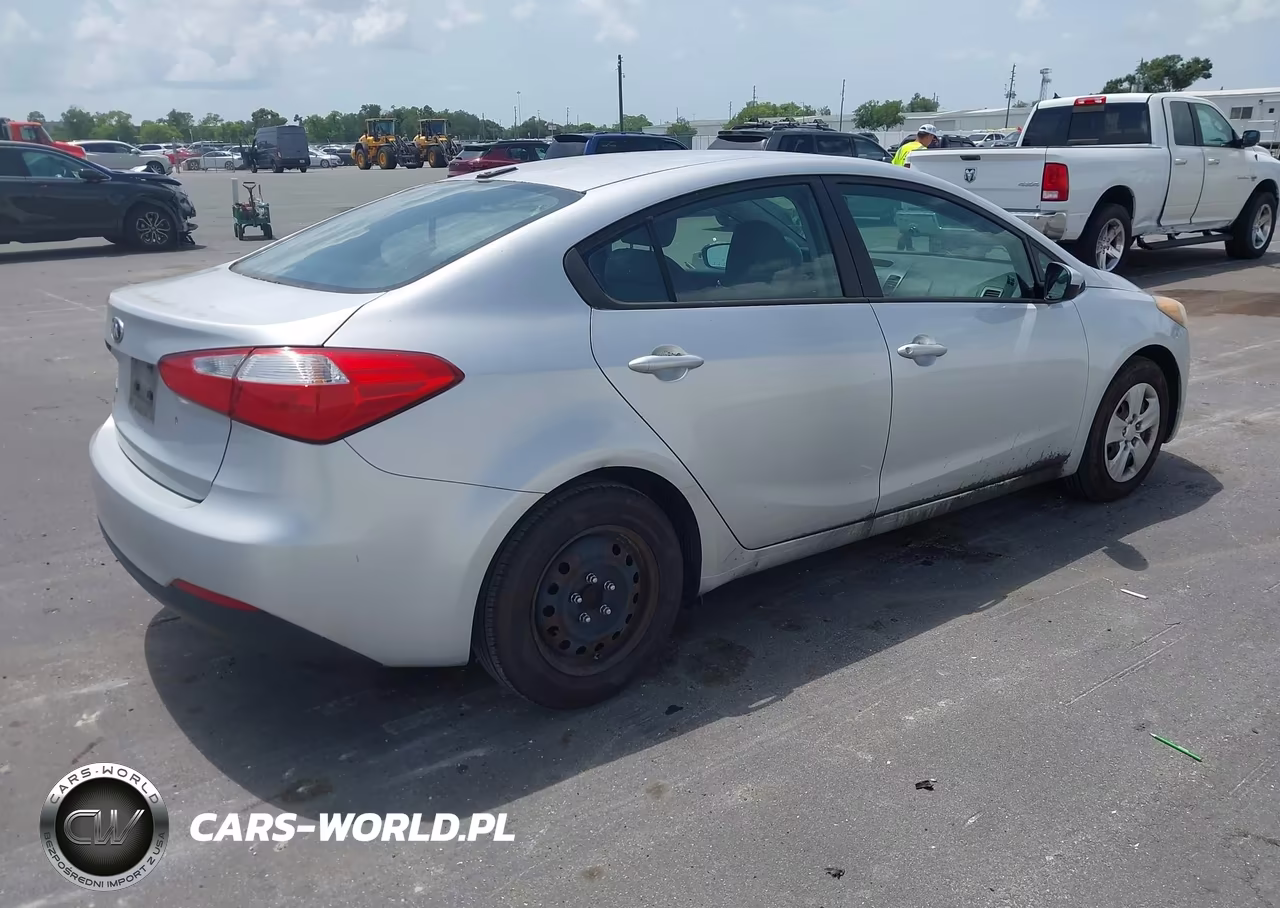 2015 Kia Forte Lx VIN:KNAFK4A60F5432630 - 4