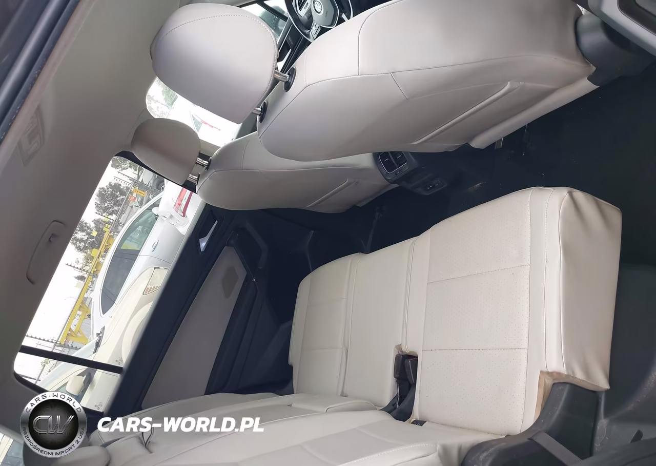 2018 Volkswagen Tiguan 2.0T Se-2.0T Sel VIN:3VV3B7AX4JM002622 - 8