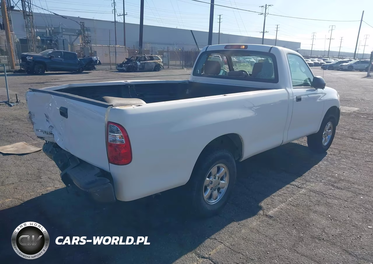 2005 Toyota Tundra VIN:5TBJU32105S449188 - 4