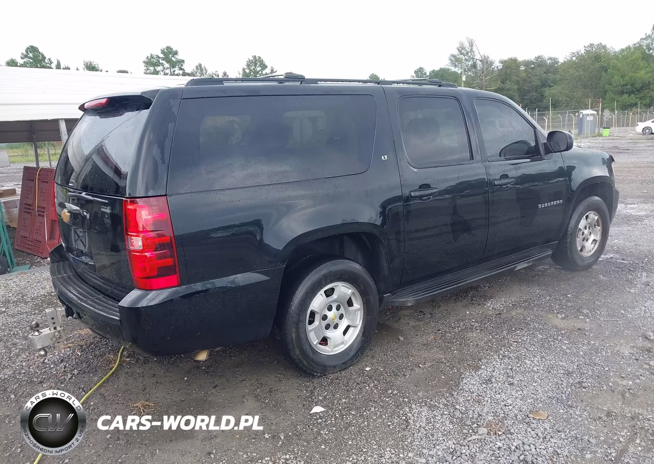 2014 Chevrolet Suburban Lt VIN:1GNSCJE06ER233129 - 4
