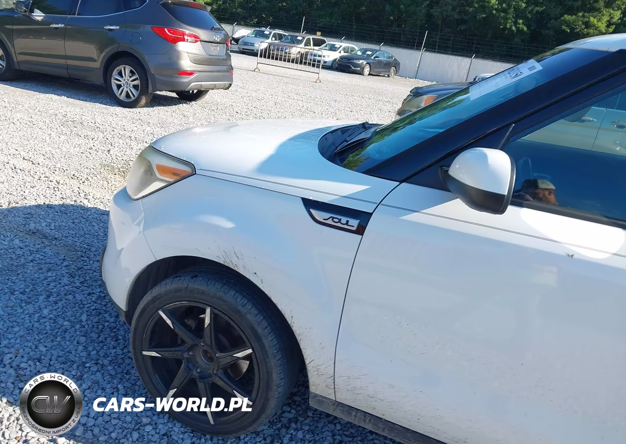 2015 Kia Soul VIN:KNDJN2A2XF7222420 - 6