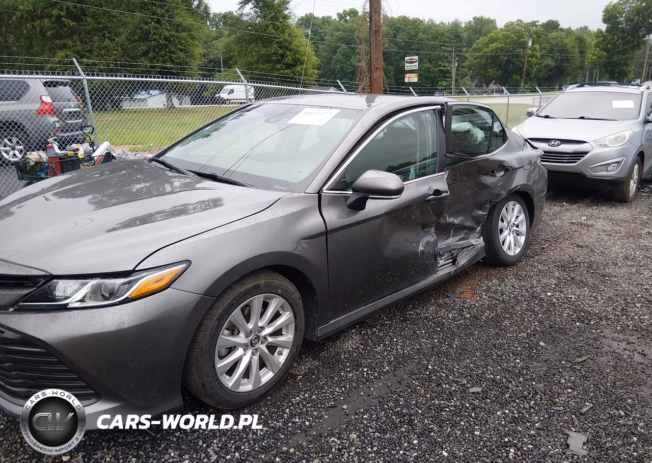 2018 Toyota Camry Le VIN:4T1B11HKXJU518169 - 6