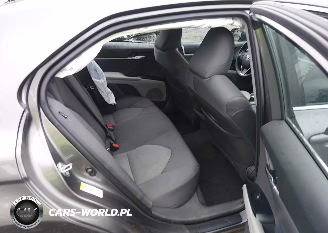 2018 Toyota Camry Le VIN:4T1B11HKXJU518169 - 8