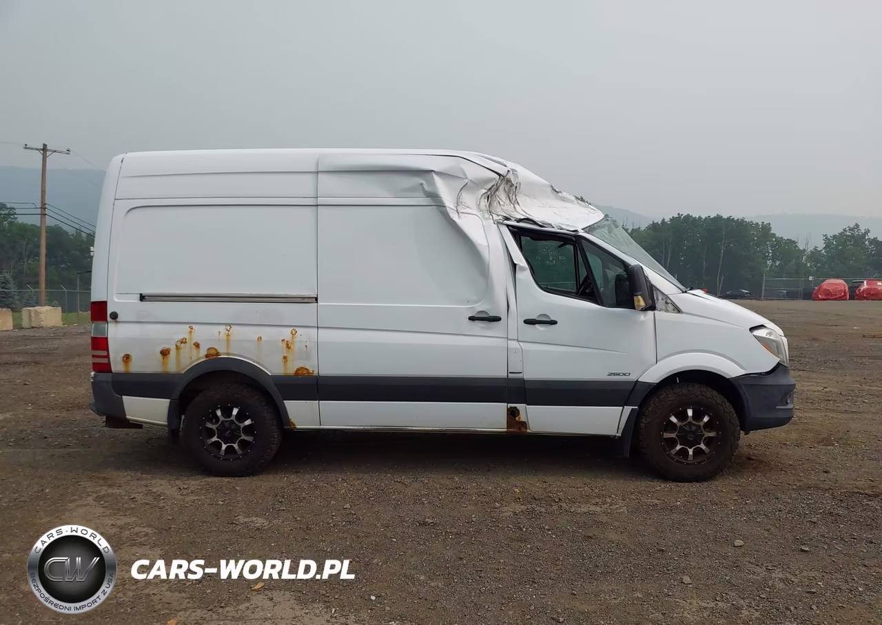 2016 Mercedes-Benz Sprinter 2500 Normal Roof VIN:WD3PE7CD4GP259710 - 14