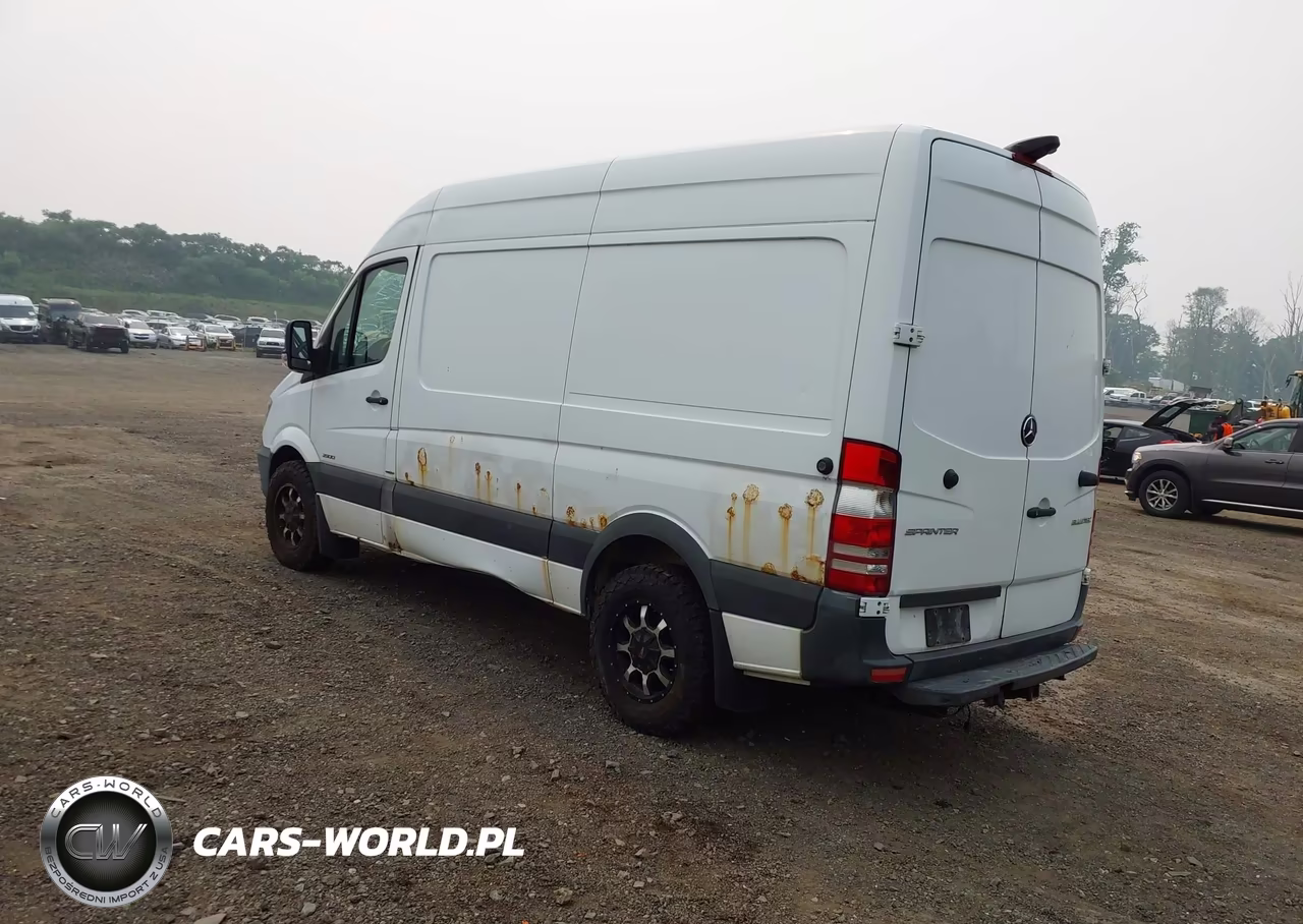 2016 Mercedes-Benz Sprinter 2500 Normal Roof VIN:WD3PE7CD4GP259710 - 3
