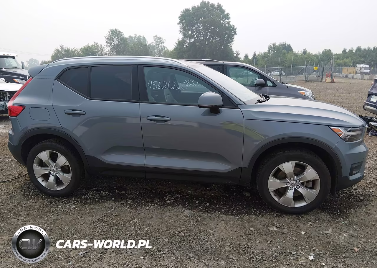 2022 Volvo Xc40 T5 Momentum VIN:YV4162UK0N2763378 - 14