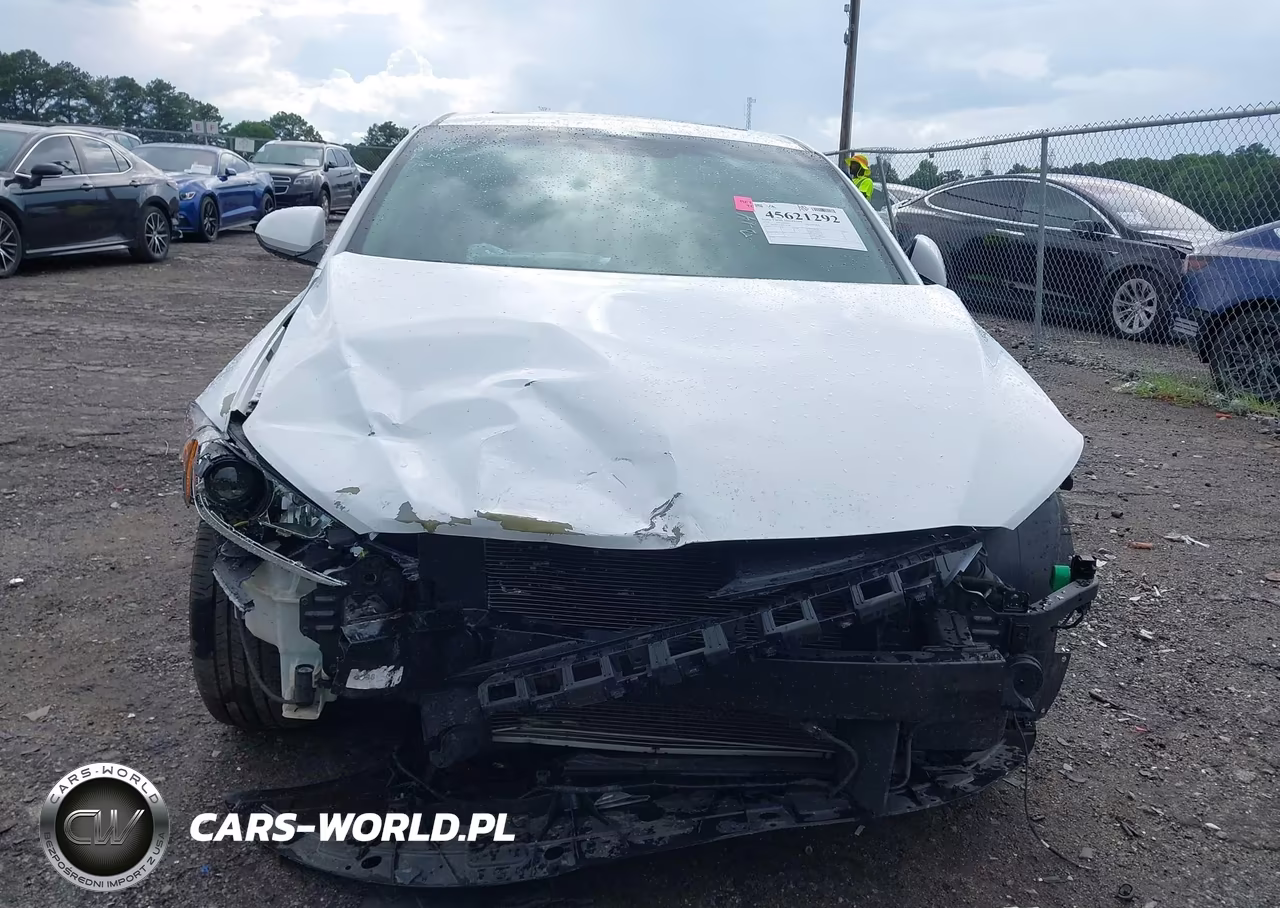 2018 Hyundai Elantra Value Edition VIN:5NPD84LF8JH310340 - 13
