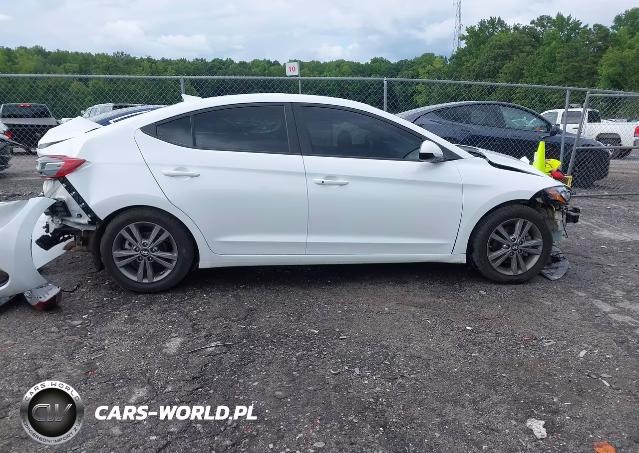 2018 Hyundai Elantra Value Edition VIN:5NPD84LF8JH310340 - 14
