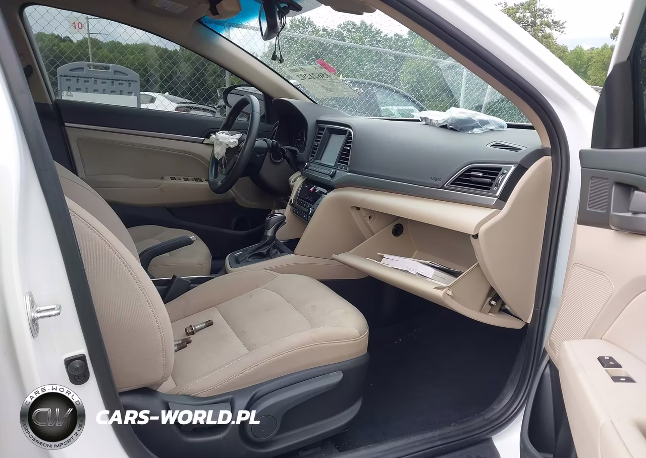 2018 Hyundai Elantra Value Edition VIN:5NPD84LF8JH310340 - 5