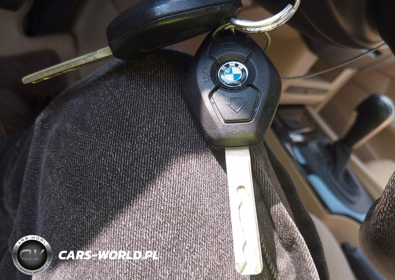 2004 BMW 525I VIN:WBANA53504B849057 - 11