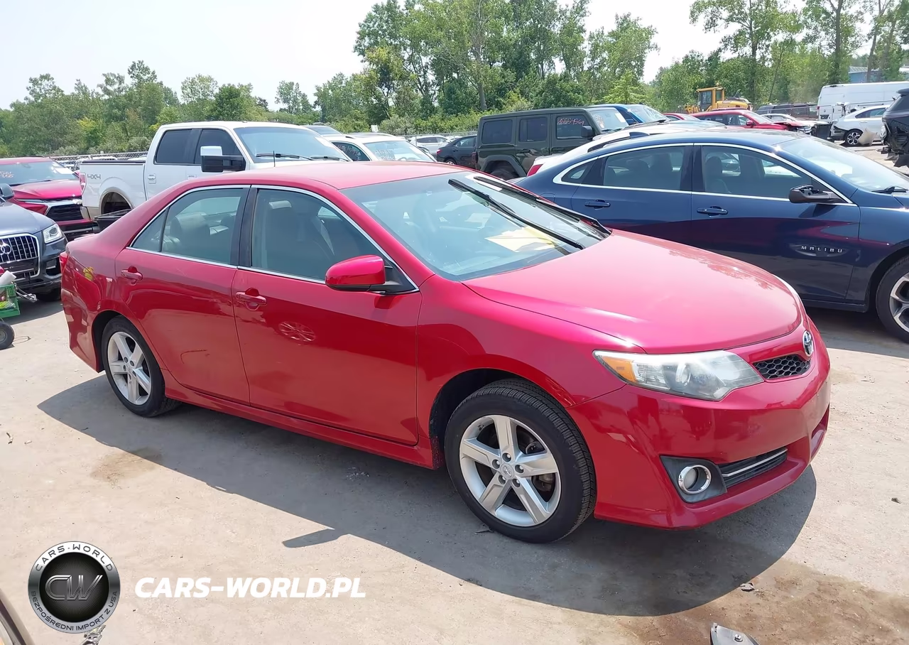 2012 Toyota Camry Se – zdjęcie 1 z 15