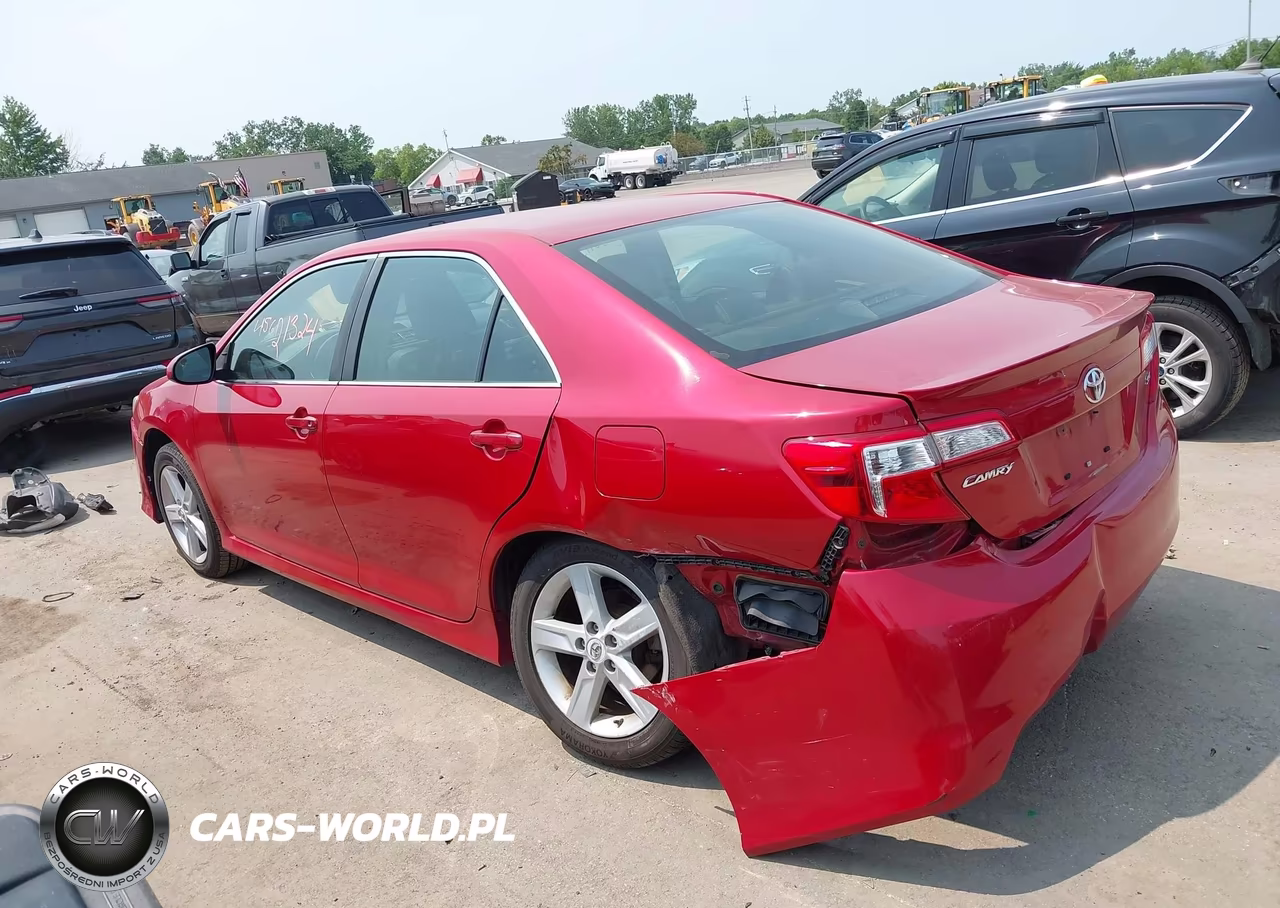 2012 Toyota Camry Se VIN:4T1BF1FK4CU604746 - 3