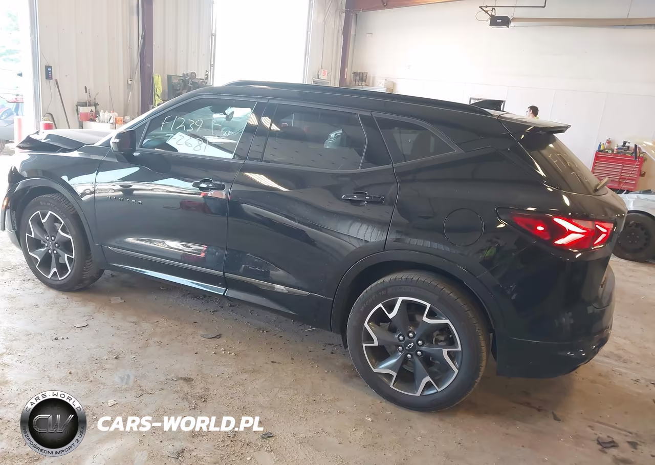 2019 Chevrolet Blazer Rs VIN:3GNKBERS9KS646046 - 3