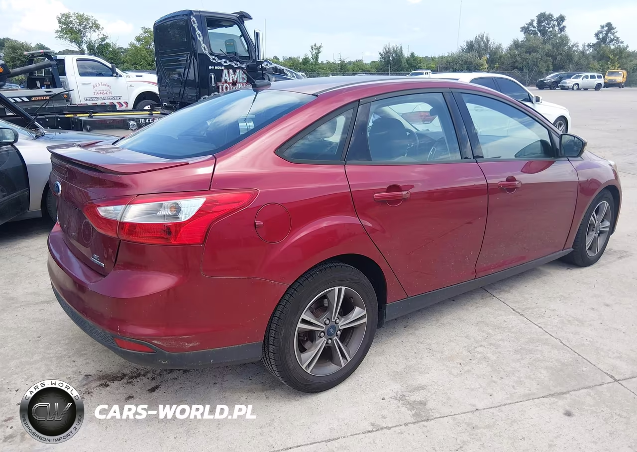 2014 Ford Focus Se VIN:1FADP3F29EL340251 - 4