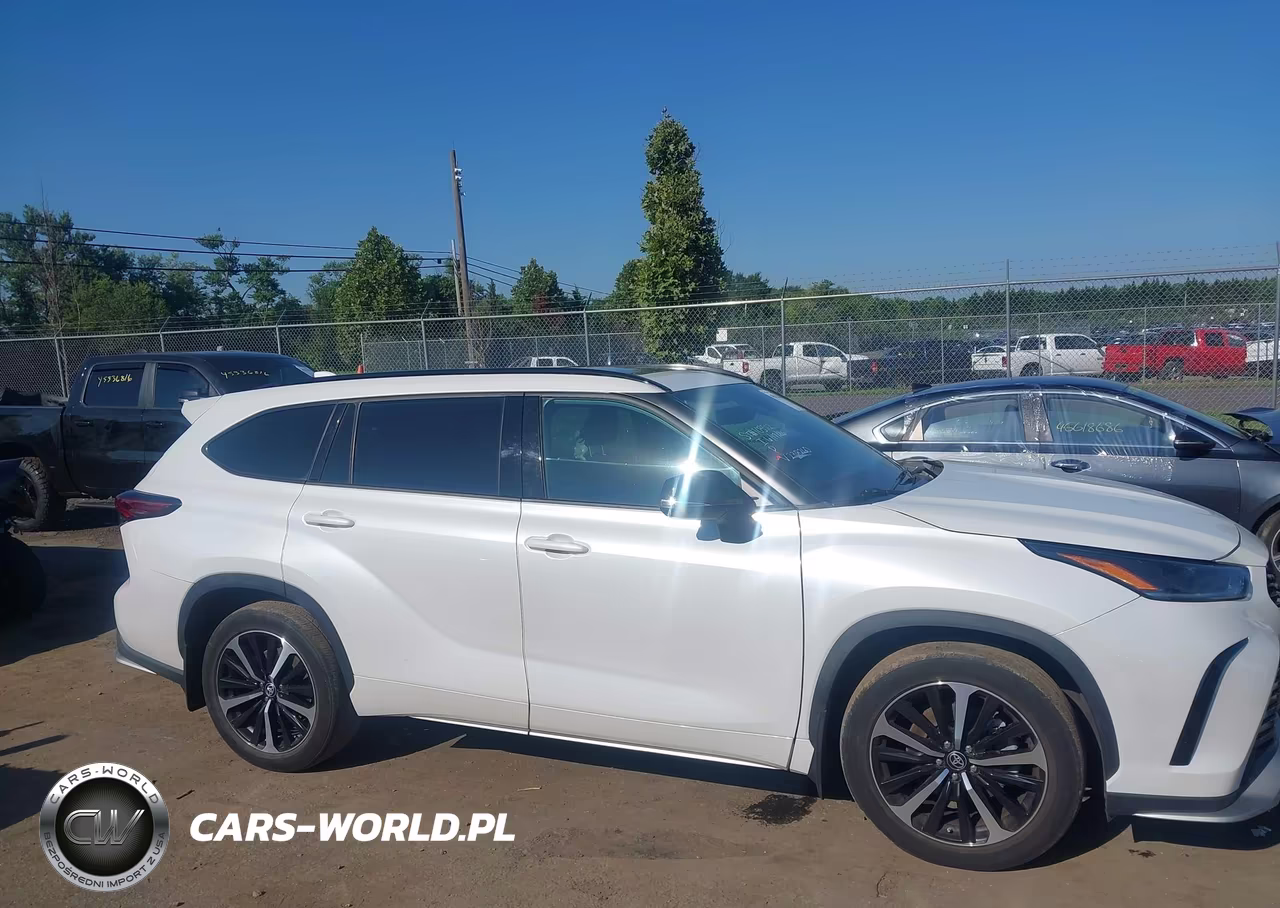 2022 Toyota Highlander Xse VIN:5TDLZRBHXNS238260 - 13