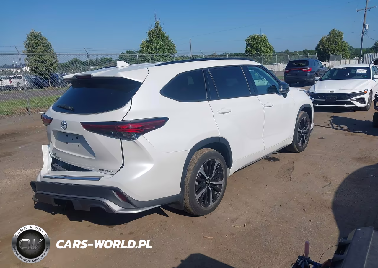 2022 Toyota Highlander Xse VIN:5TDLZRBHXNS238260 - 4