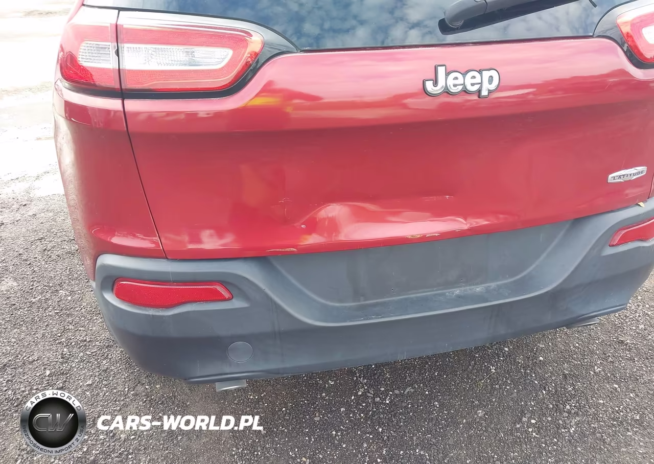 2014 Jeep Cherokee Latitude VIN:1C4PJLCS1EW171905 - 6