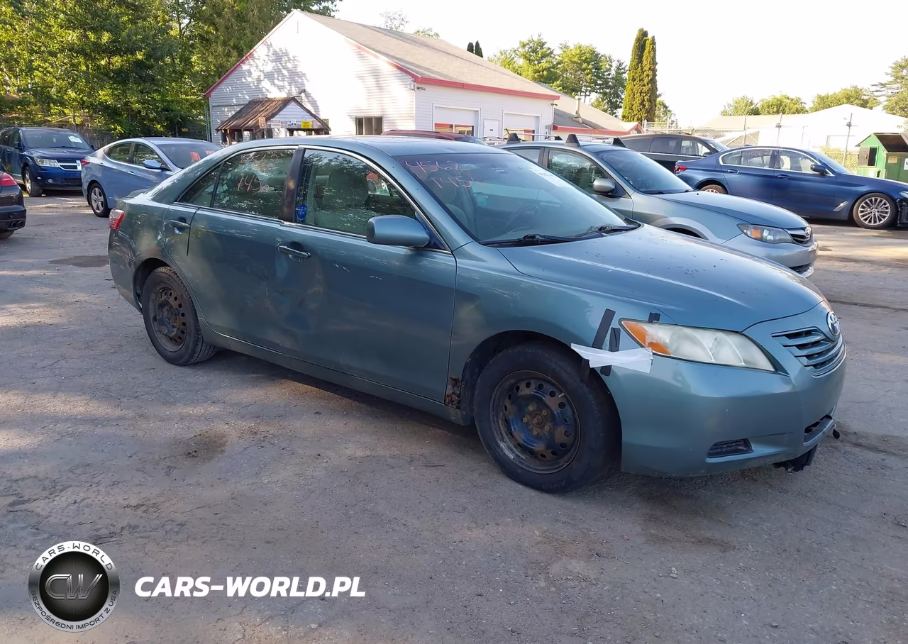 2009 Toyota Camry Le – zdjęcie 1 z 15