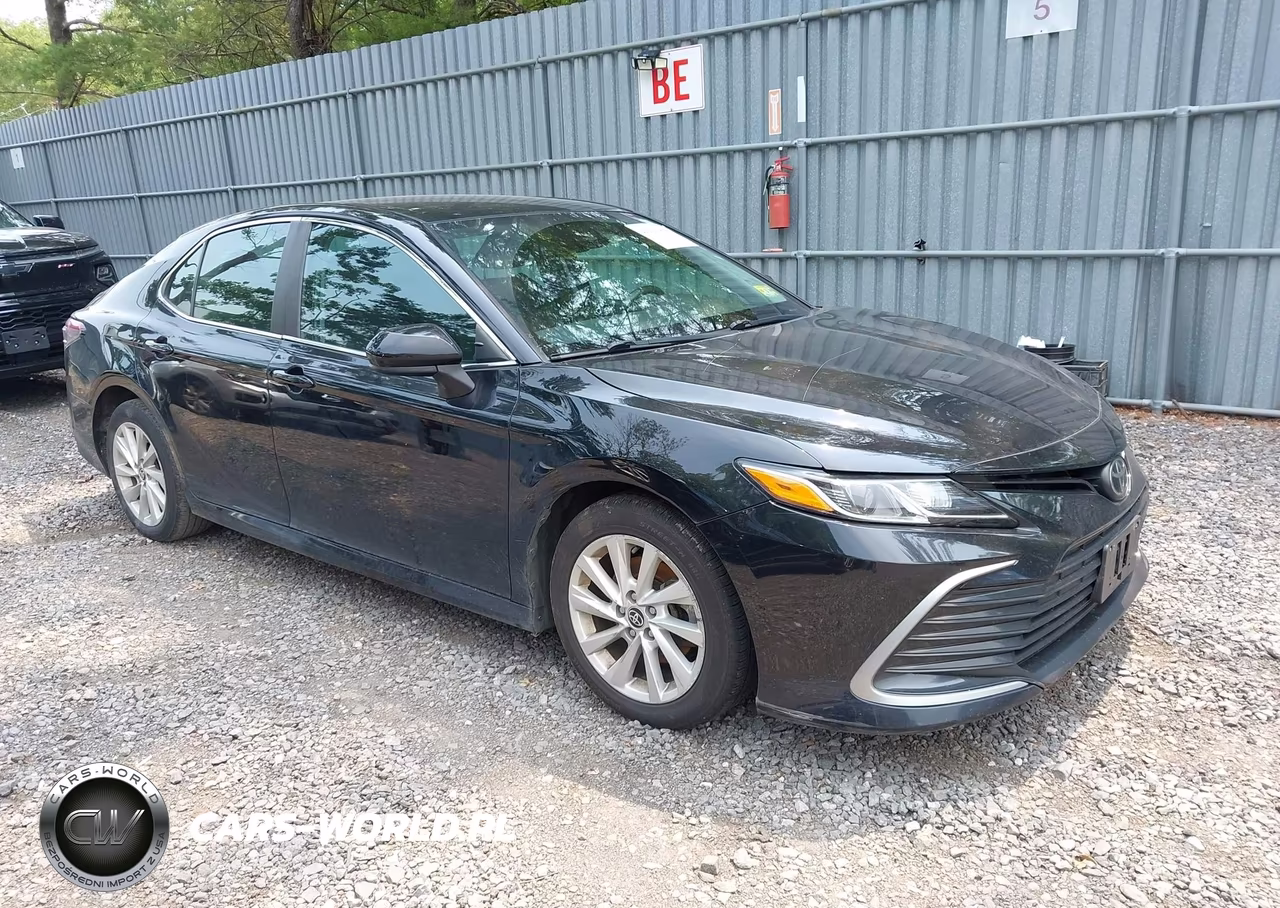 2021 Toyota Camry Le